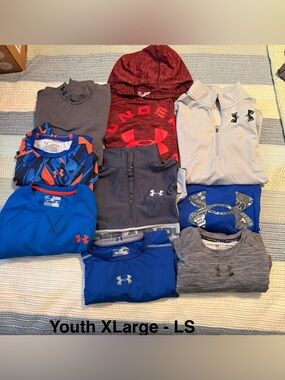 Under Armour Youth XLarge Long Sleeve Shirts